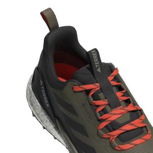 product/a/d/adidas_ih3537_8_footwear_photography_detail_view_1_white.jpg
