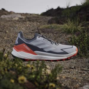 product/a/d/adidas_jq9909_16_footwear_photography_heromrktng_view_3-nw091625.jpg